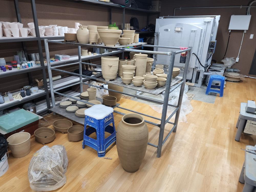 정원 꾸미기 위해서 직접 화분을 만드는 클라스~!!